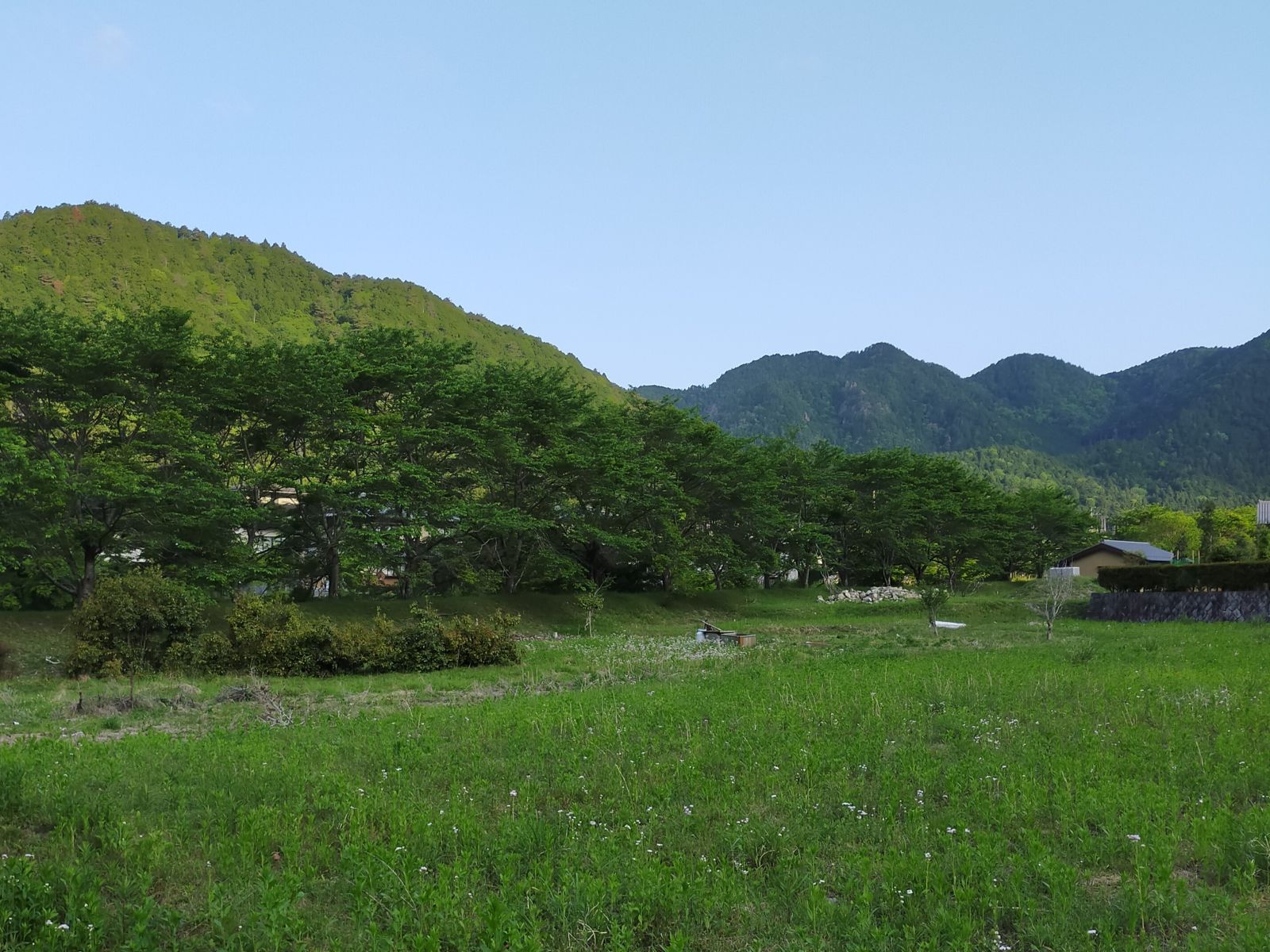 住んでる私が知らんかった京都大原の歴史的立ち位置、旧道歩きながら紹介するわ』― 文芸表現学科の学生が届ける瓜生通信 | 瓜生通信