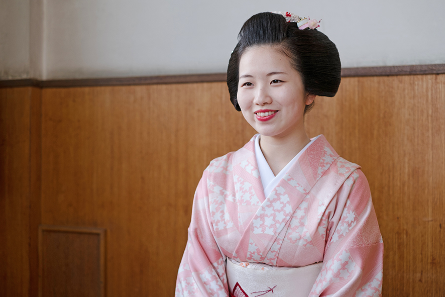 3回目の都をどり。 だから、一生懸命に舞いたい。― 小衿 すがお 3回目の都をどり。 だから、一生懸命に舞いたい。― 小衿 すがお