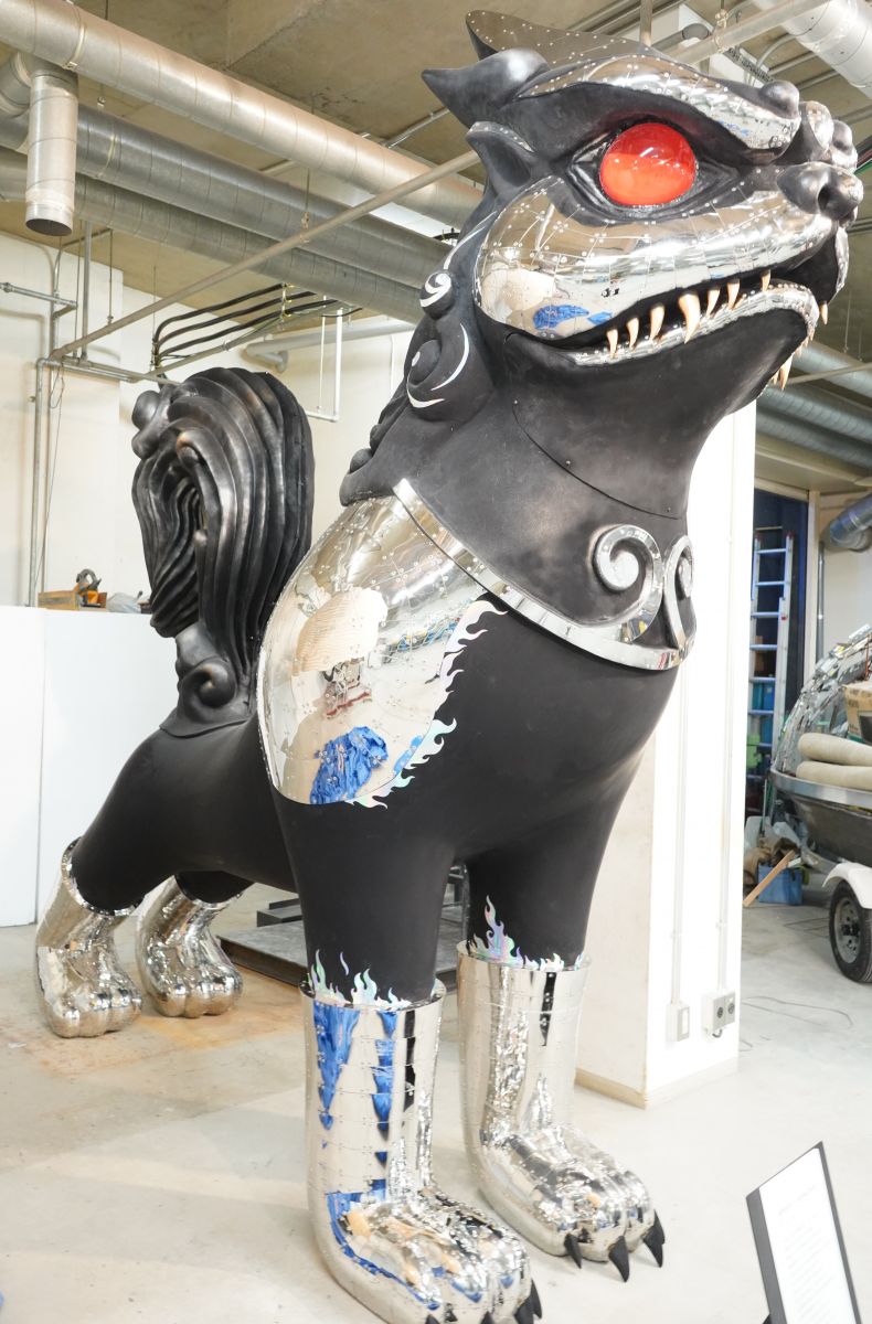 延暦寺に巨大狛犬と大提灯－カルチャーイベント「照隅祭」で奉納展示