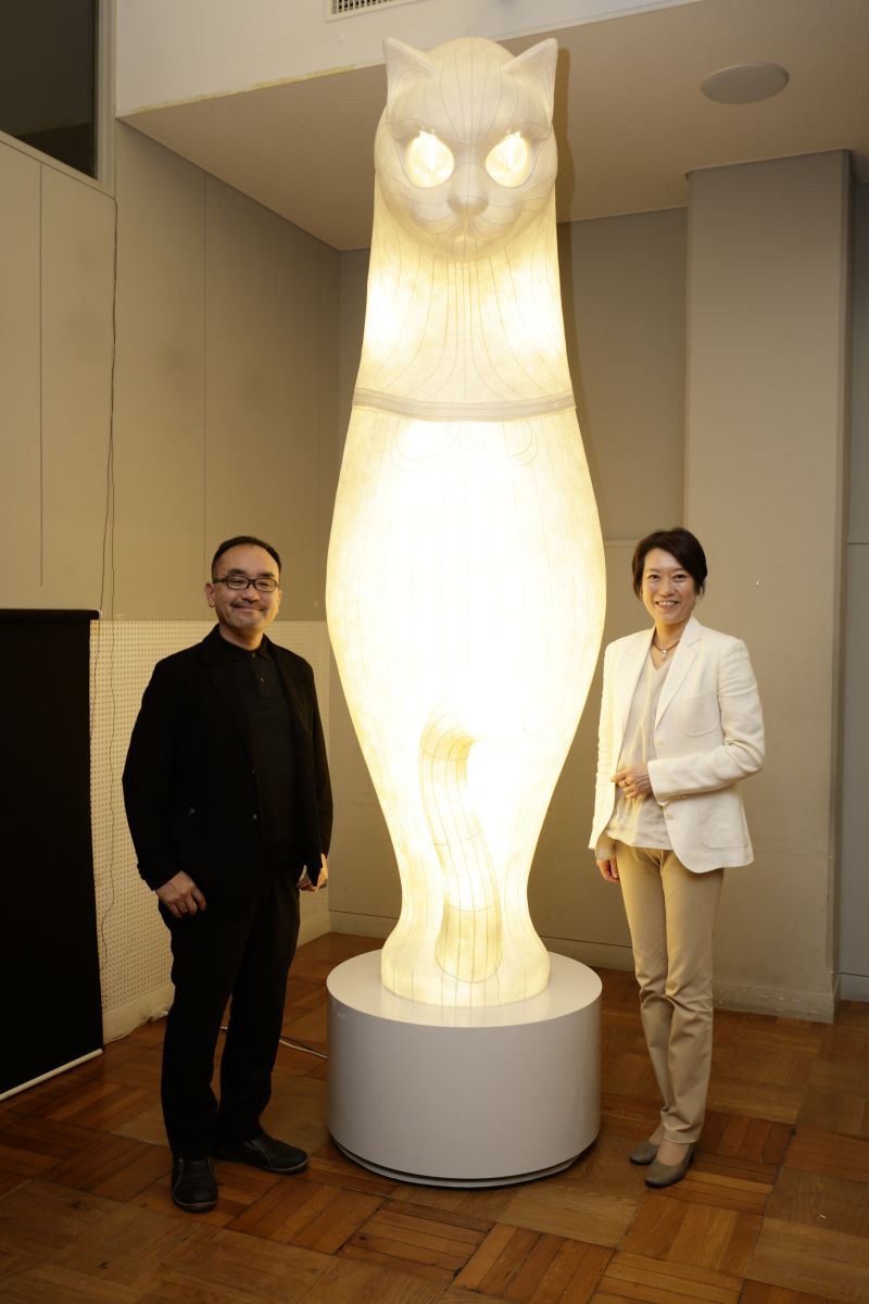 フランス・パリ「SHIP'S CAT展」― ヤノベケンジ教授・和紙作家